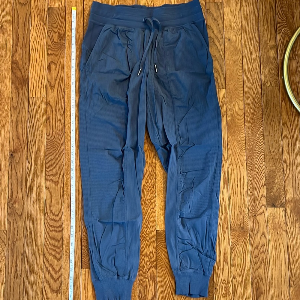 Lululemon dance Studio Pants size 6